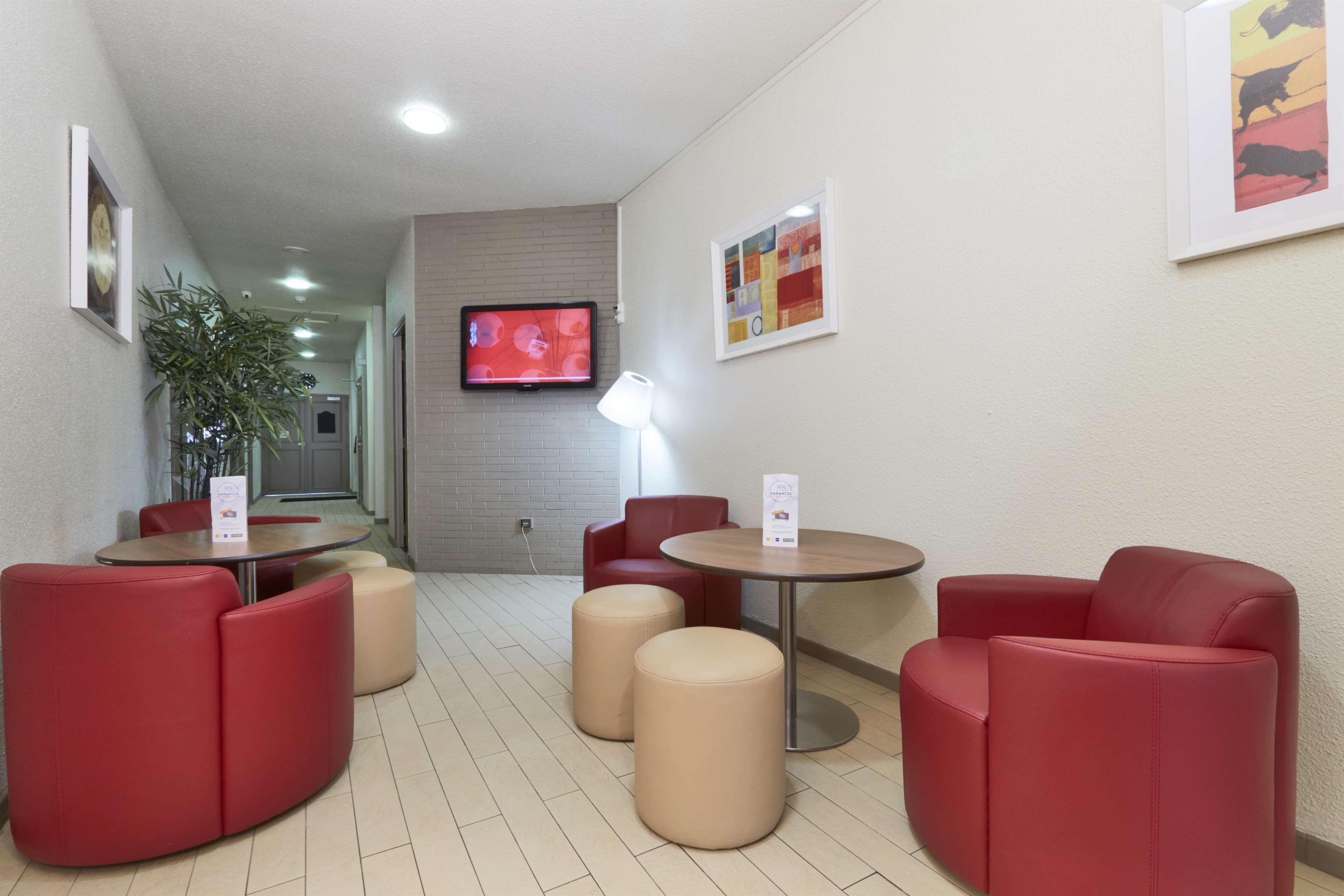 Campanile Paris Ouest - Porte De Champerret Hotel 3*