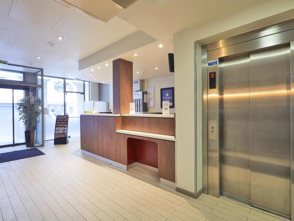 Hotel Campanile Paris Ouest - Porte De Champerret 3*