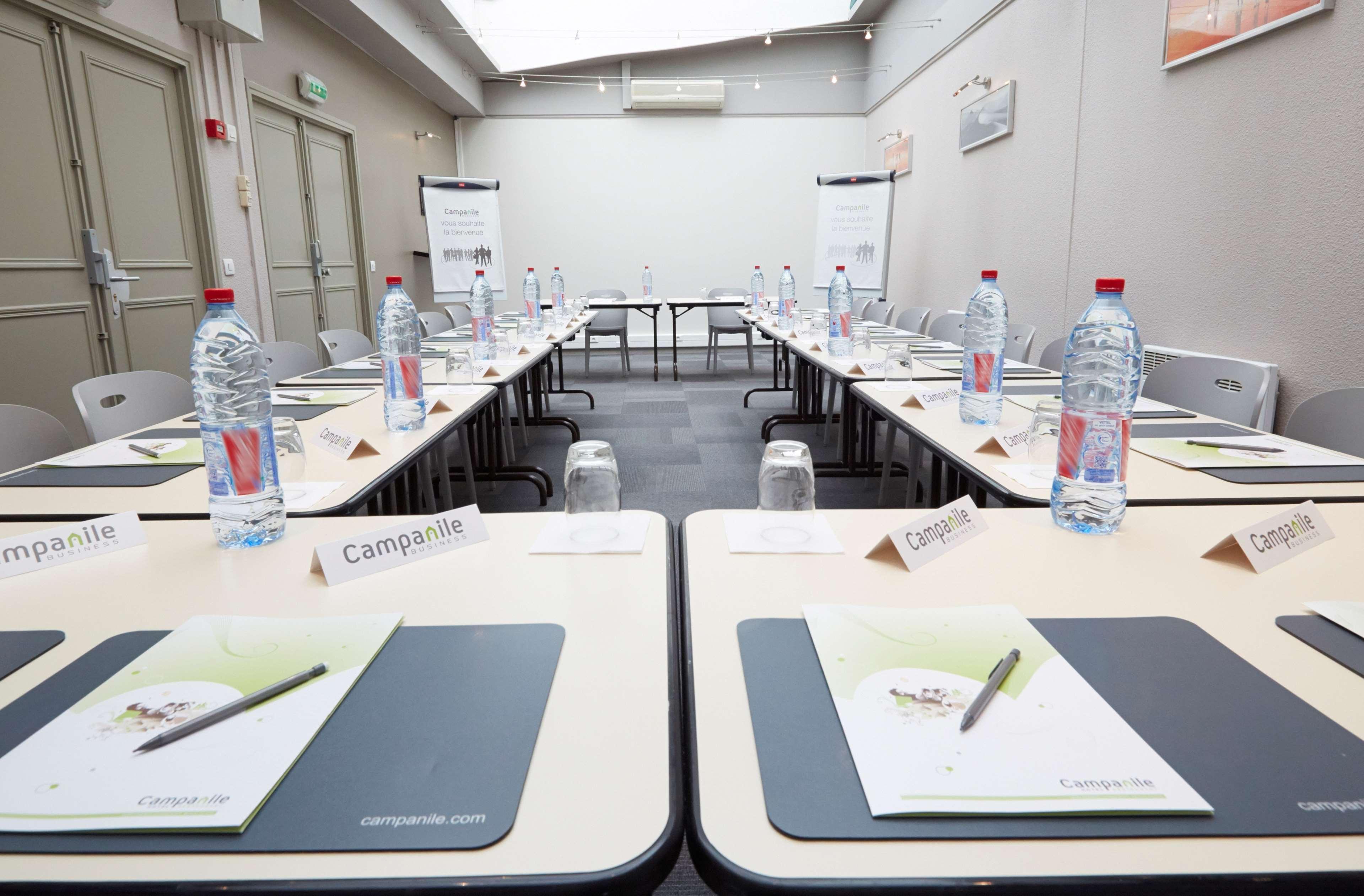 Campanile Paris Ouest - Porte De Champerret Hotel 3*