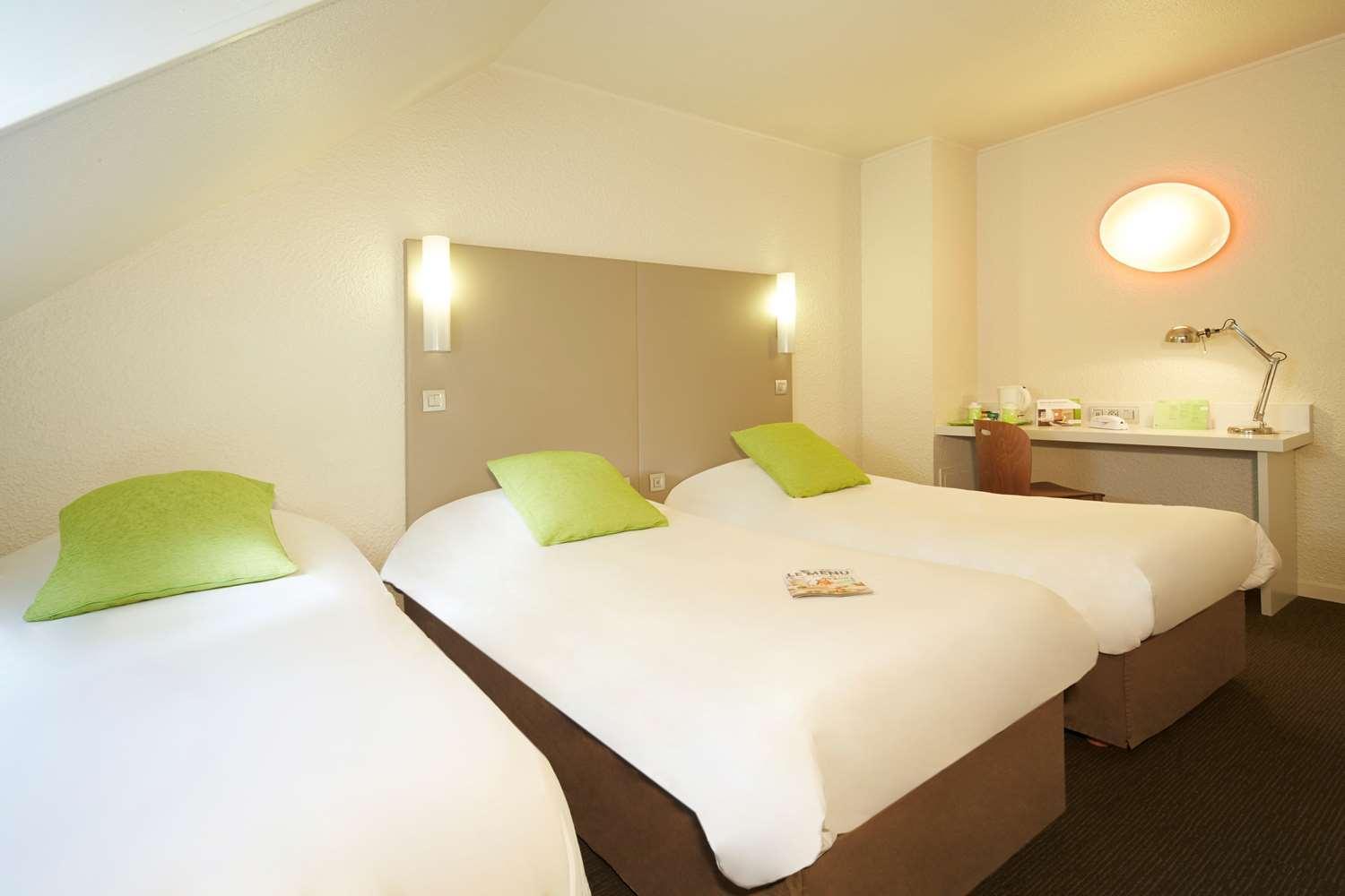 Campanile Paris Ouest - Porte De Champerret Hotel